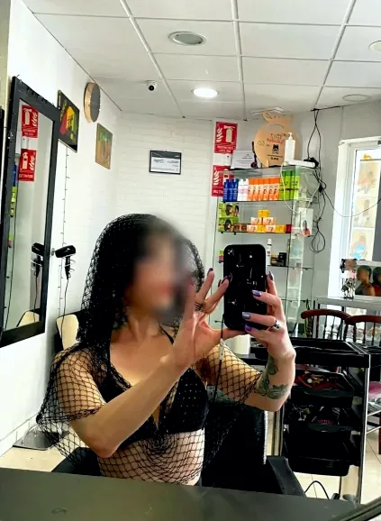Sara, 33 ans